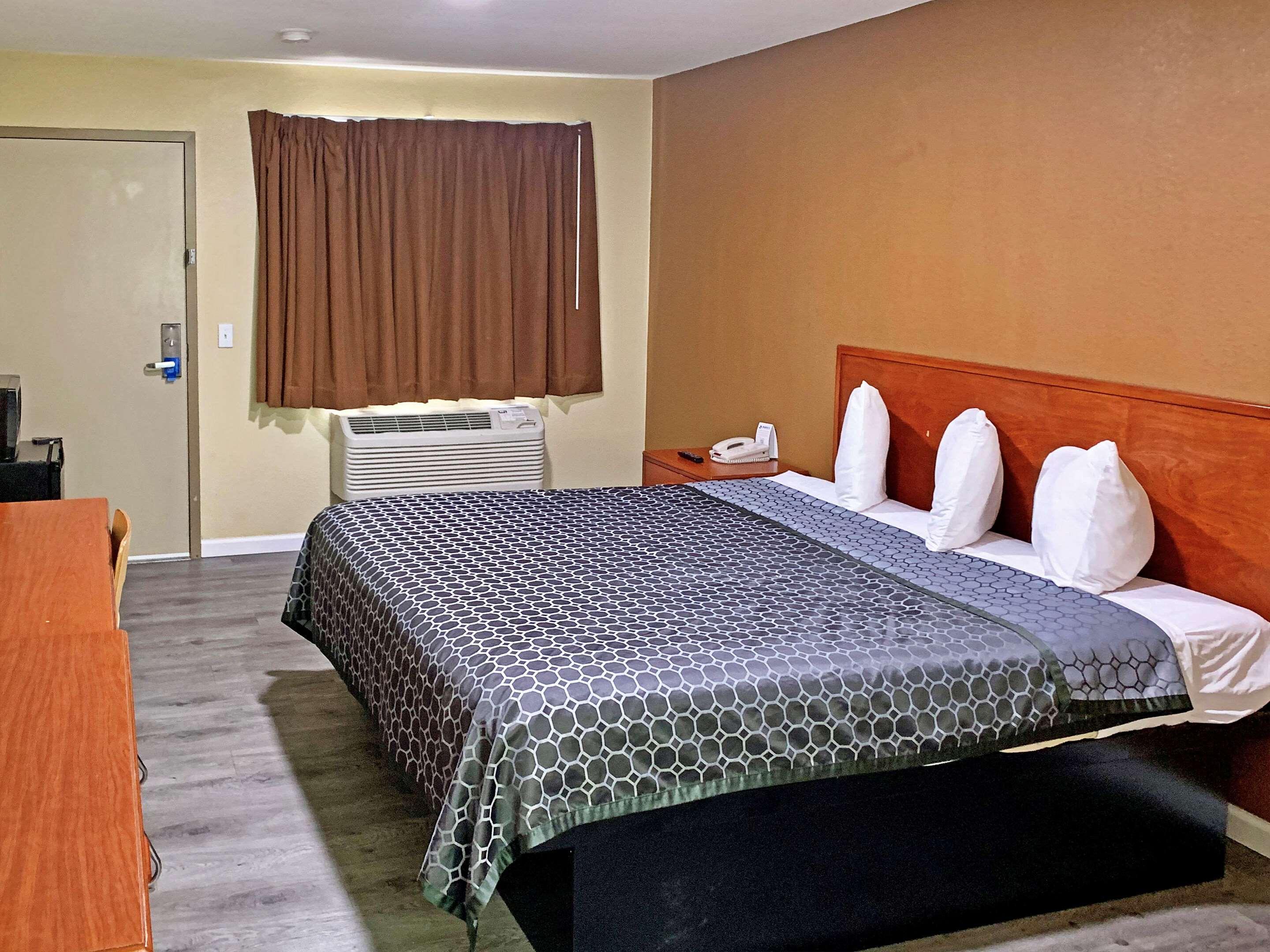 Rodeway Inn Sacramento-University Area Dış mekan fotoğraf