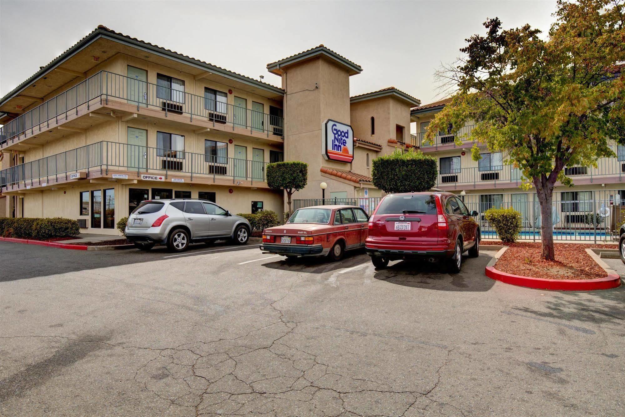 Rodeway Inn Sacramento-University Area Dış mekan fotoğraf